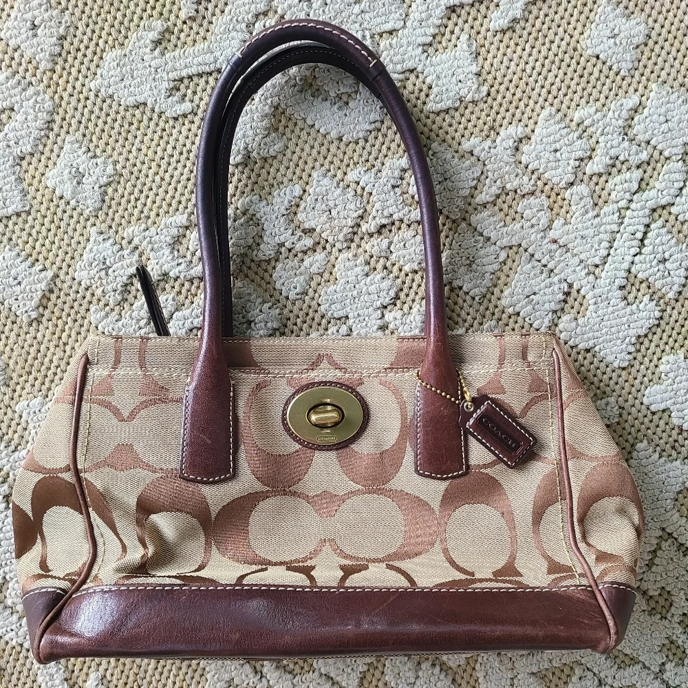 Coach Hamptons Madeline Signature Satchel Bag E0826-12463